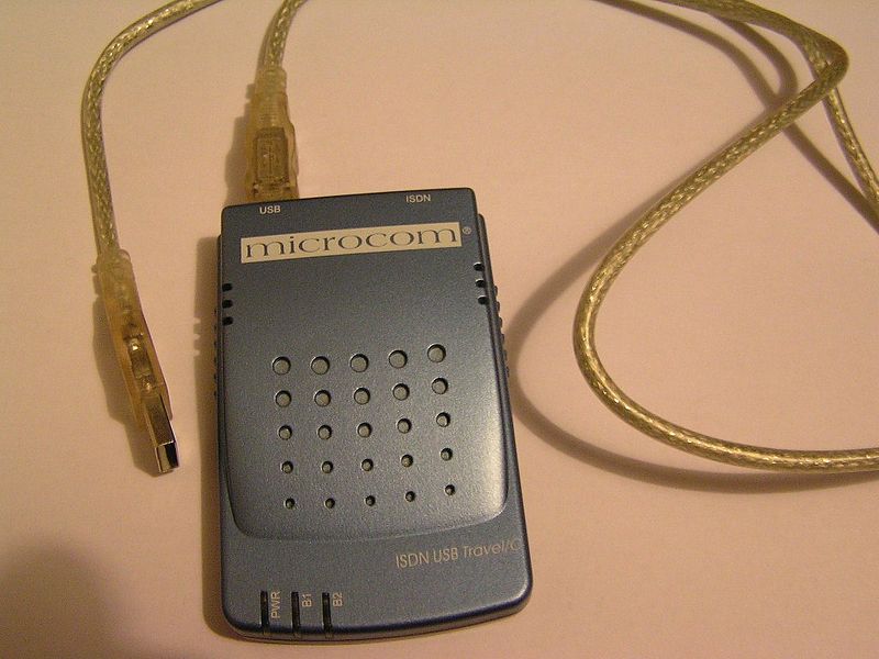 Soubor:ISDN-modem-Travel.jpg