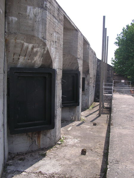 Soubor:N-S 75 Embrasure.jpg