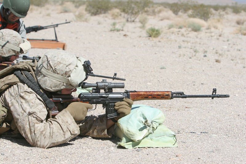 Soubor:USMC Dragunov Instruction.JPG