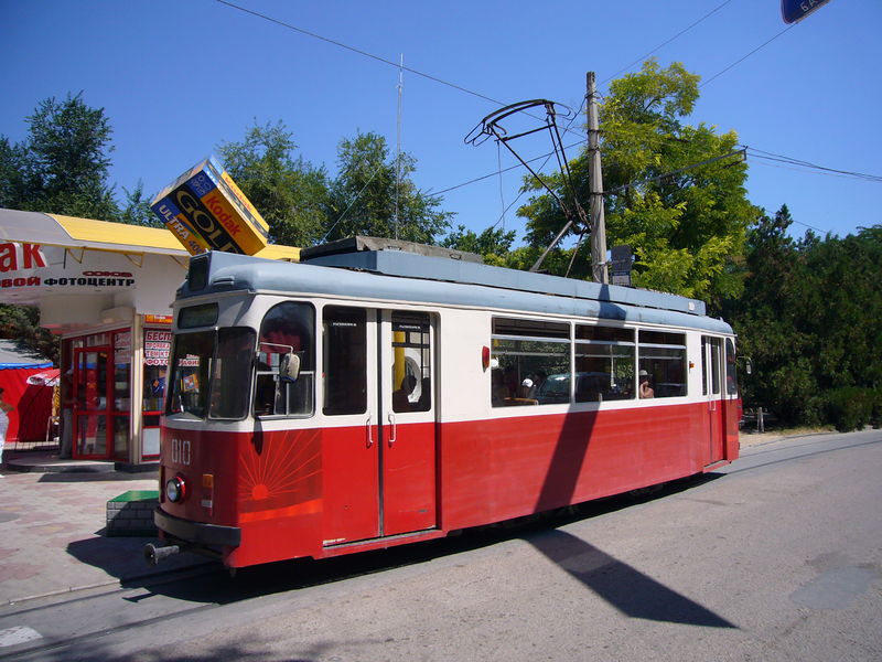 Soubor:Old-tram-Eupatoria.jpg