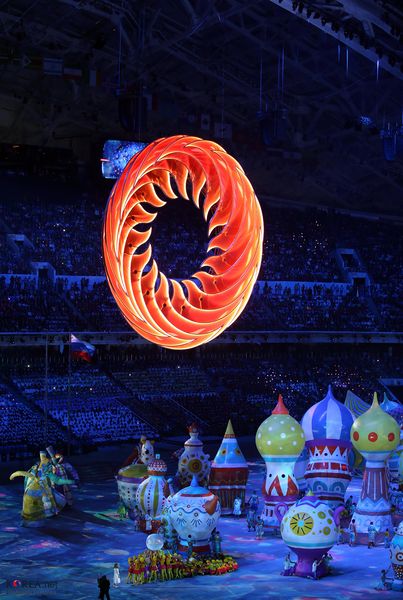 Soubor:Sochi-Winter-Olympic-Opening-13-FLICKR.jpg