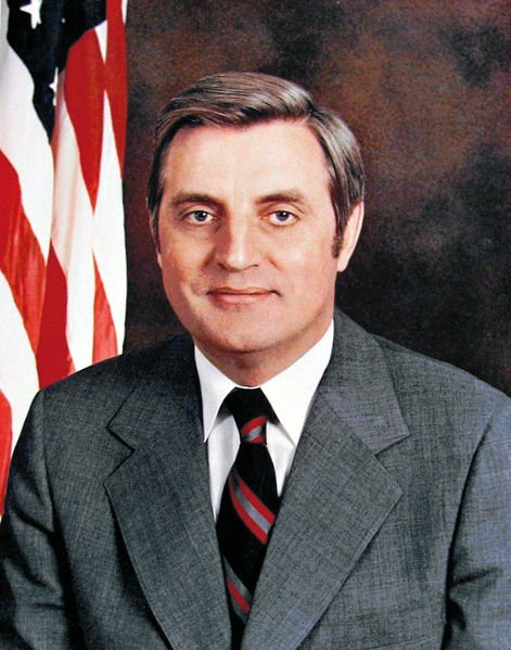 Soubor:U.S Vice-President Walter Mondale.jpg