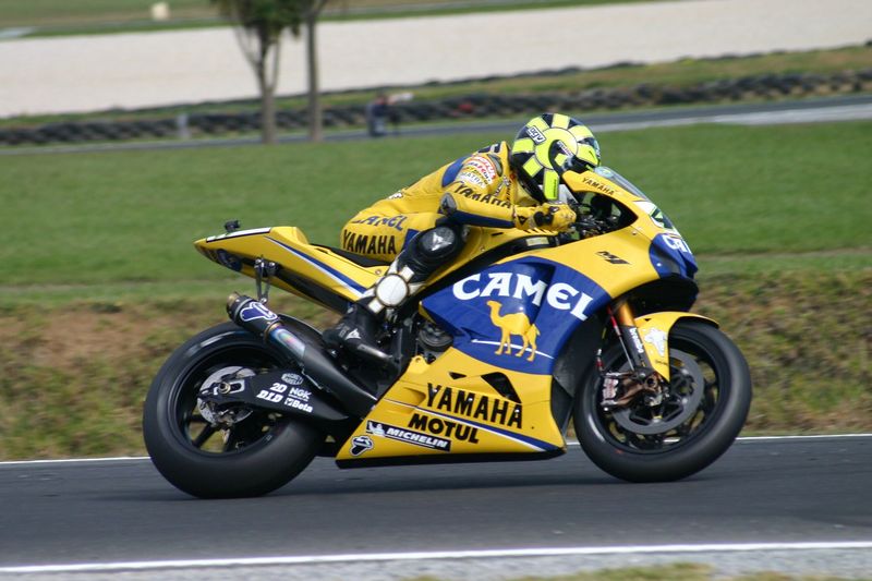 Soubor:Valentino Rossi 2006 CAMEL.jpg