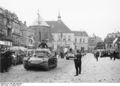 Bundesarchiv Bild 146-2006-0020, Anschluss sudetendeutscher Gebiete, Komotau.jpg