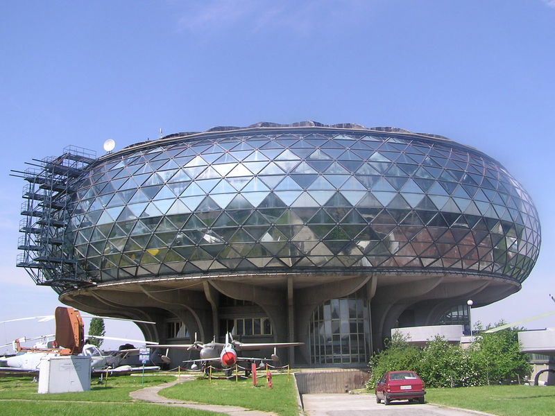 Soubor:Belgrade-avio-museum.jpg