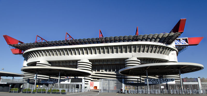 Soubor:San Siro 2014.jpg