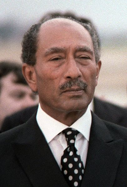 Soubor:Anwar Sadat cropped.jpg