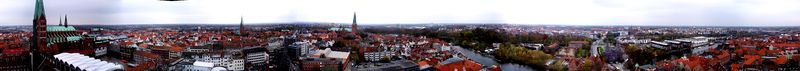 Soubor:Panorama Lübeck.jpg