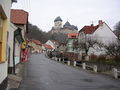 Karlštejn-obec s hradem.jpg