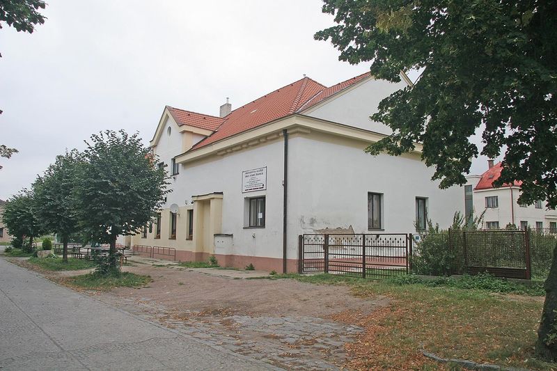 Soubor:Staré Ždánice - Hostinec.jpg