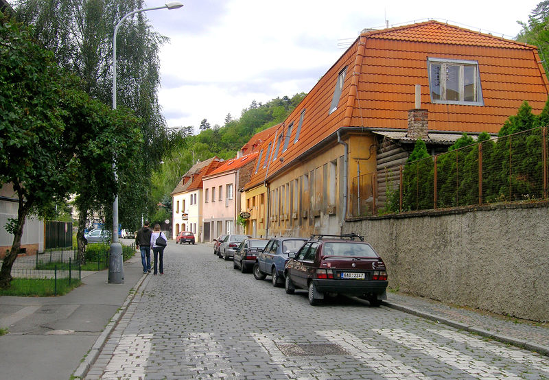 Soubor:Branická str2, Prague Braník.jpg