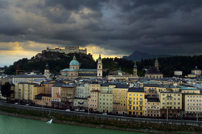 Soubor:SalzburgerAltstadt02.JPG