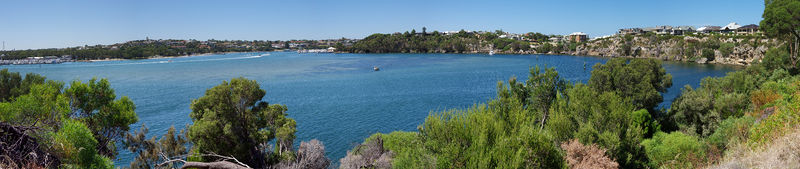 Soubor:Rocky bay gnangarra-1.jpg