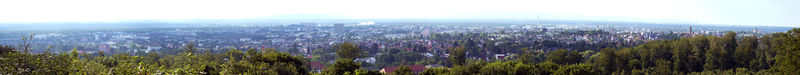 Soubor:Panorama Ludwigshöhe.jpg