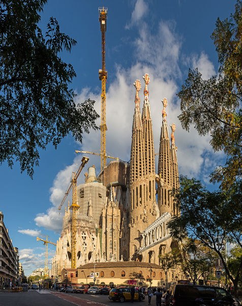 Soubor:15-10-28-Sagrada Familia-WMA 3127-3136.jpg