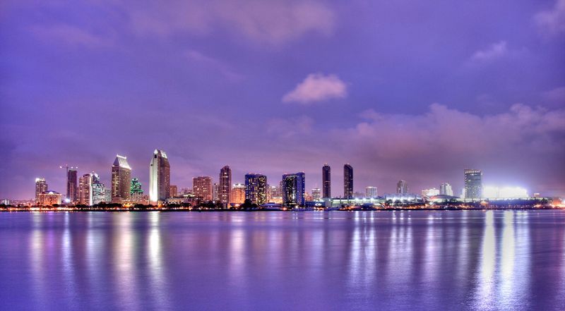 Soubor:San-Diego-HDR-2007-Flickr.jpg