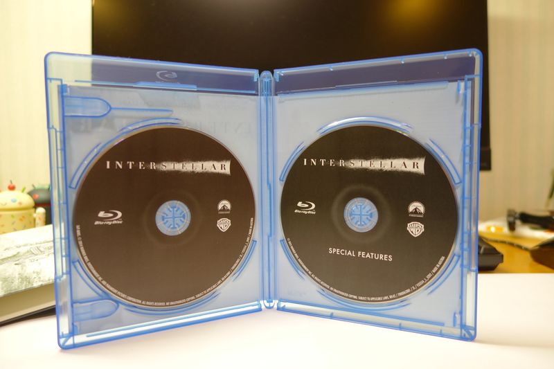 Soubor:Interstellar Blu-ray Disc-2-Flickr.jpg