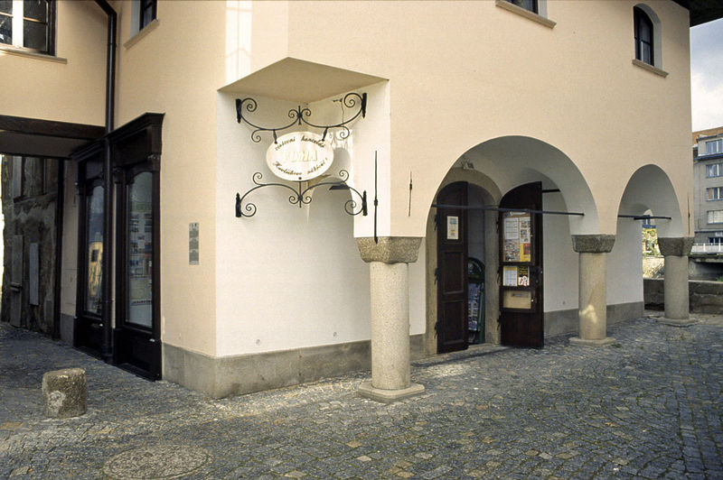 Soubor:Třebíč Ghetto 'Entry'.jpg