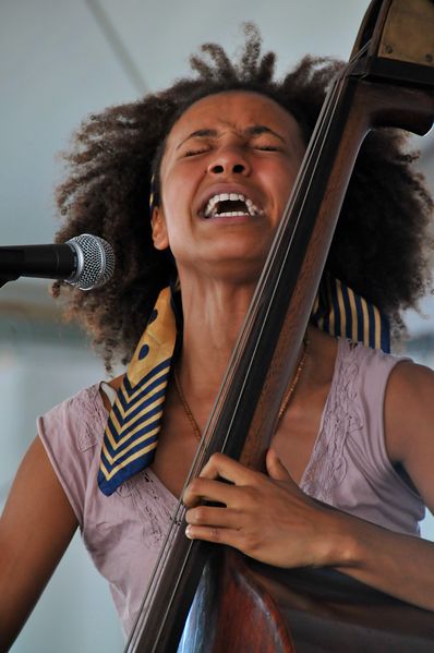 Soubor:Esperanza spalding.jpg