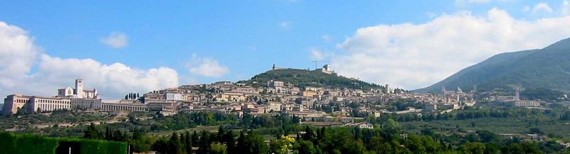 Soubor:Assisi Panorama.JPG