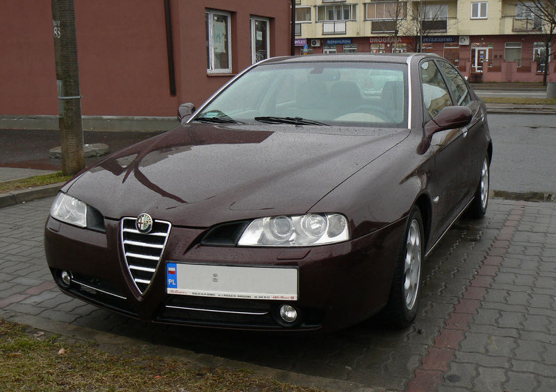 Soubor:Auburn Alfa Romeo 166-01-front.jpg