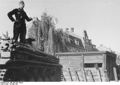 Bundesarchiv Bild 146-1981-084-33, Westfeldzug, dt. Panzerkampfwagen in Maastricht.jpg