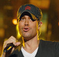 Enrique Iglesias 2007.11.29 8.jpg