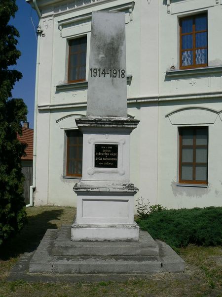 Soubor:Libechov-pomnik.JPG