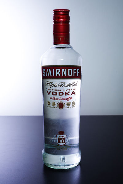 Soubor:Smirnoff Red Label 8213.jpg