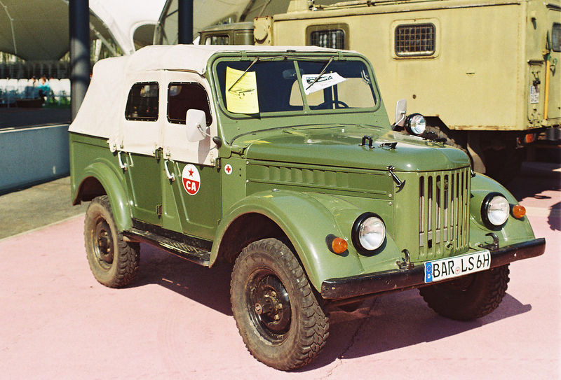 Soubor:Gaz-uaz.jpg