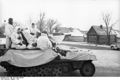 Bundesarchiv Bild 101I-268-0180-03, Russland, Soldaten auf Halbkettenfahrzeug.jpg