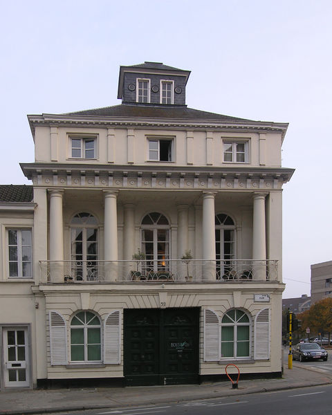 Soubor:Kortrijk-Huis-Plein.jpg