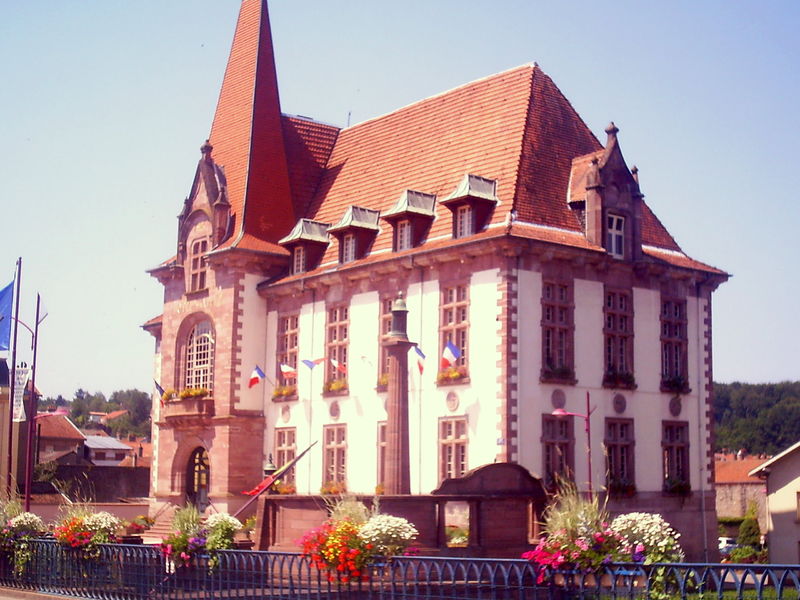 Soubor:Mairie de Baccarat.JPG