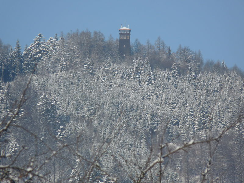 Soubor:Haj - rozhledna, zimni.jpg