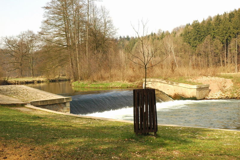 Soubor:Ratiborice - sluice.jpg