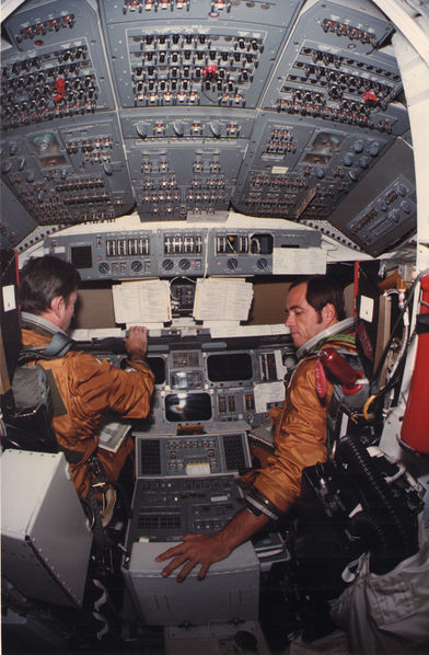 Soubor:Columbia STS-1 training.jpg