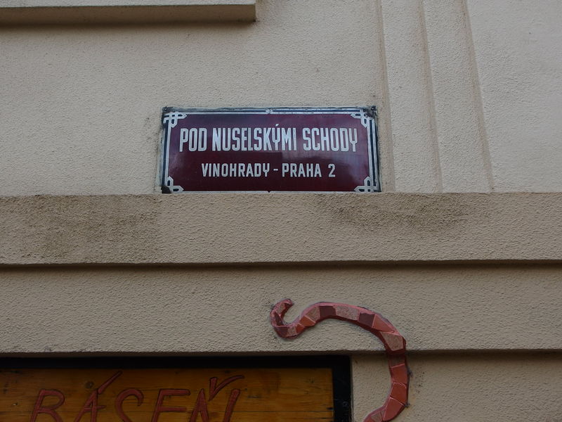 Soubor:The Nusle Stairs-2025-01.JPG