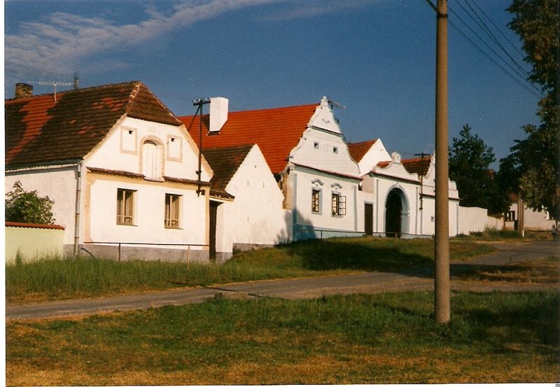 Soubor:Budičovice - selské baroko.jpg