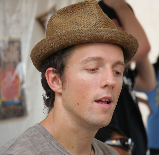 Soubor:Jasonmraz-2008.jpg