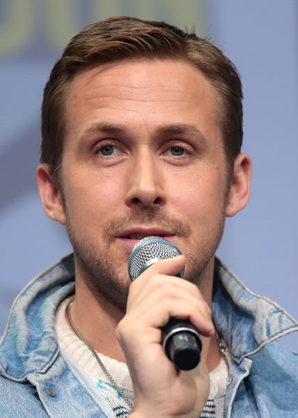 Soubor:Ryan Gosling (36034827222) (cropped).jpg