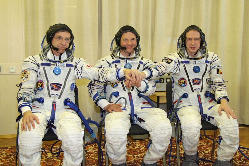 Soubor:Soyuz TMA-15 crew.jpg